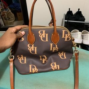 Dooney & Bourke medium size purse
